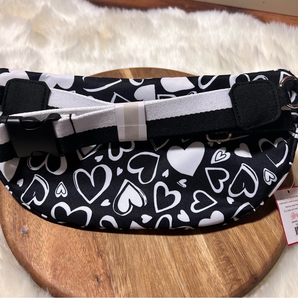 Brighton Endless Love Belt Bag NWT - Picture 4 of 8